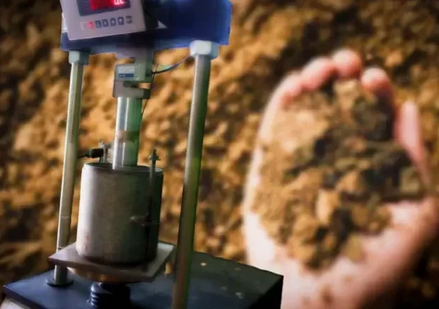 Laboratory CBR Test for Pavement Design in Milwaukee